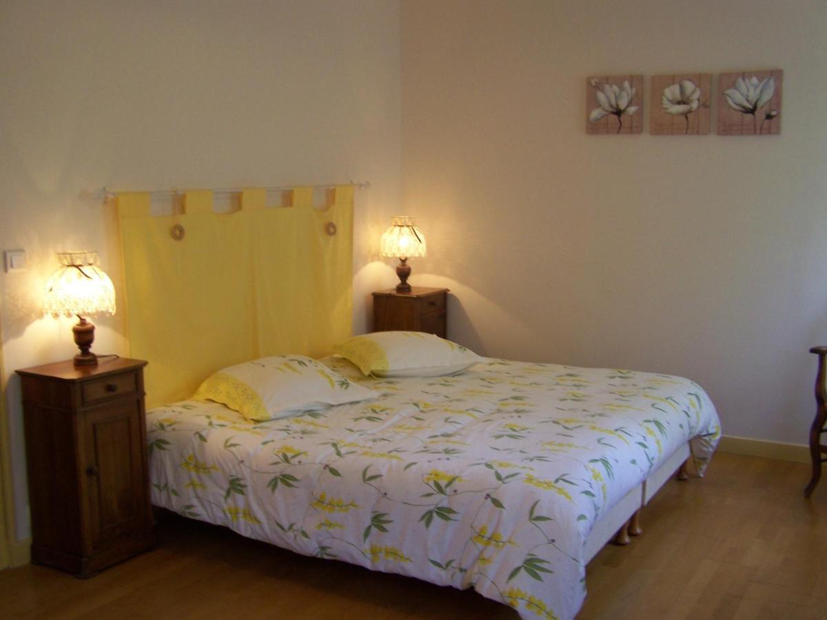 Les Cigales Bed & Breakfast Charols Exterior photo
