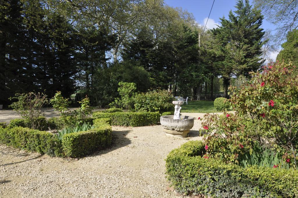 Les Cigales Bed & Breakfast Charols Exterior photo